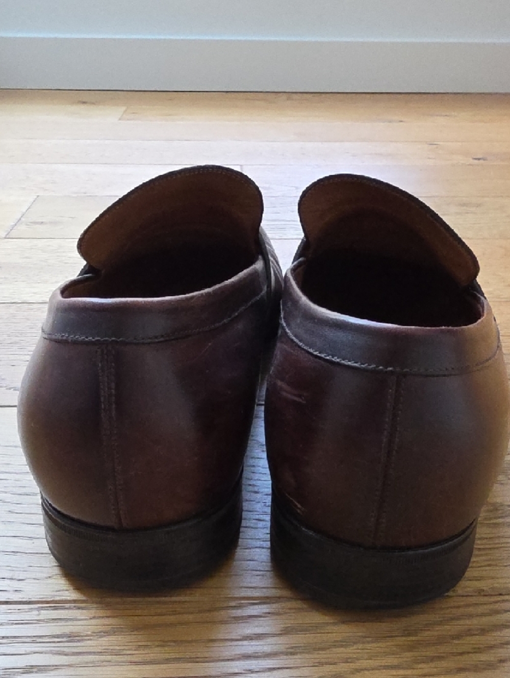 Gucci Men's Brown Leather Slip-On Loafers - Picture 3 of 11